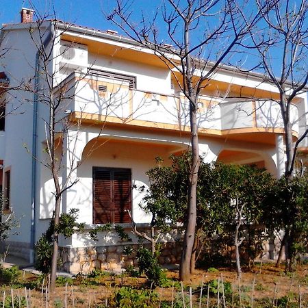 Apartments Kresimir Beauty With Shadow Trees And Parking Place Đảo Pag Ngoại thất bức ảnh